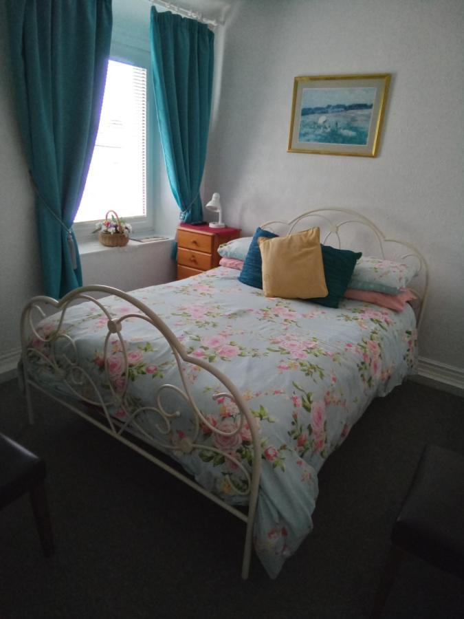 Applebys Guest House Holyhead Zewnętrze zdjęcie