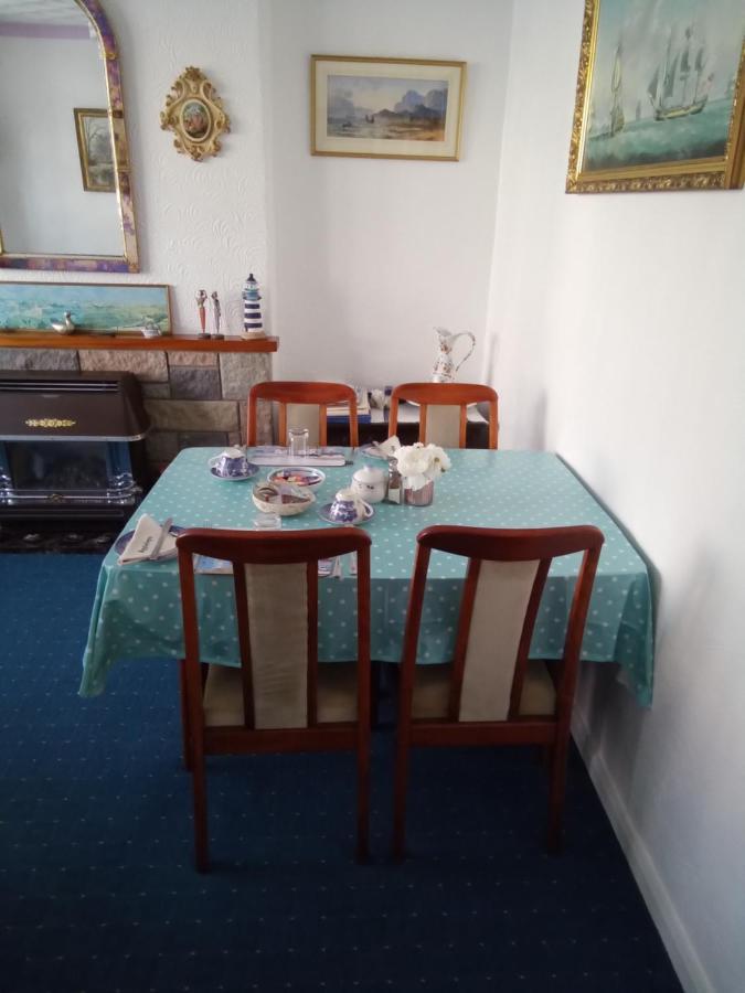 Applebys Guest House Holyhead Zewnętrze zdjęcie